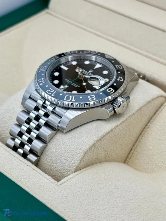Rolex GMT-Master II - Date Window