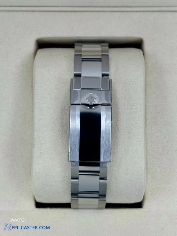Yacht-Master 40mm clasp detail