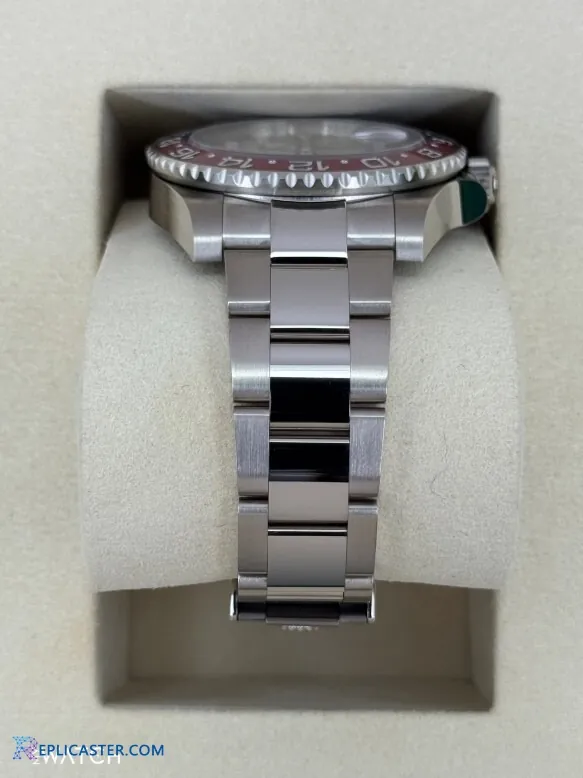 GMT-Master II Pepsi watch bezel close-up