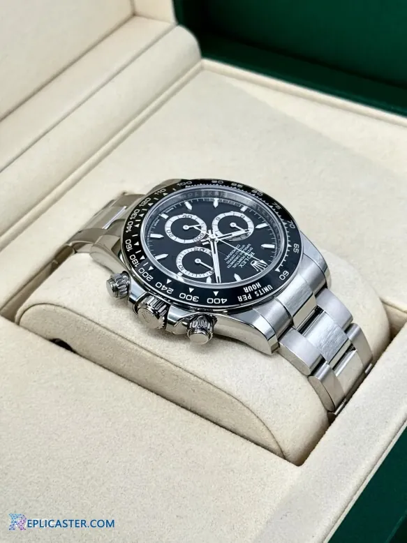 Rolex Daytona 40mm dial detail, chronograph subdials