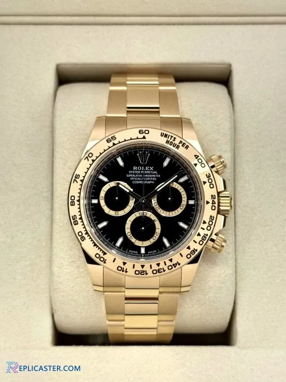 Rolex Daytona 40mm gold watch, wrist view