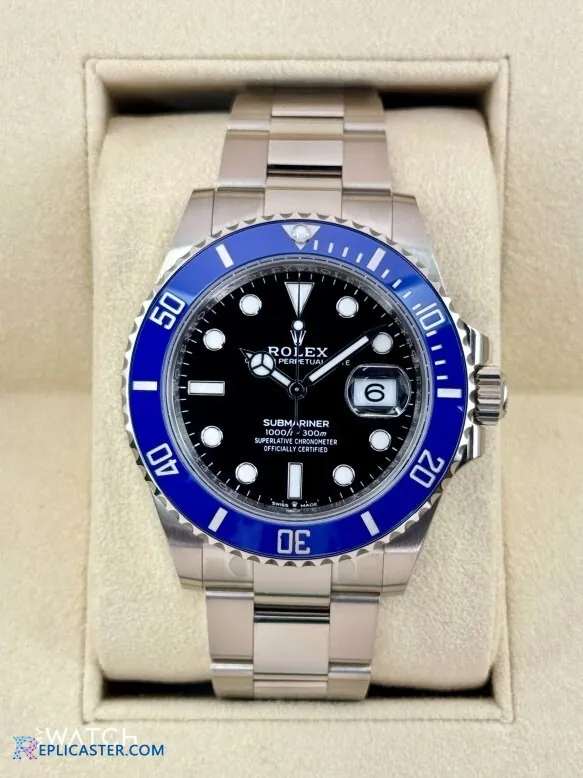 Submariner 126619LB wrist shot angle