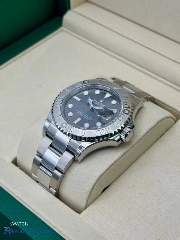 Rolex replica watch in presentation box