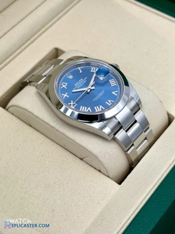 Datejust 41mm replica bracelet and clasp close-up