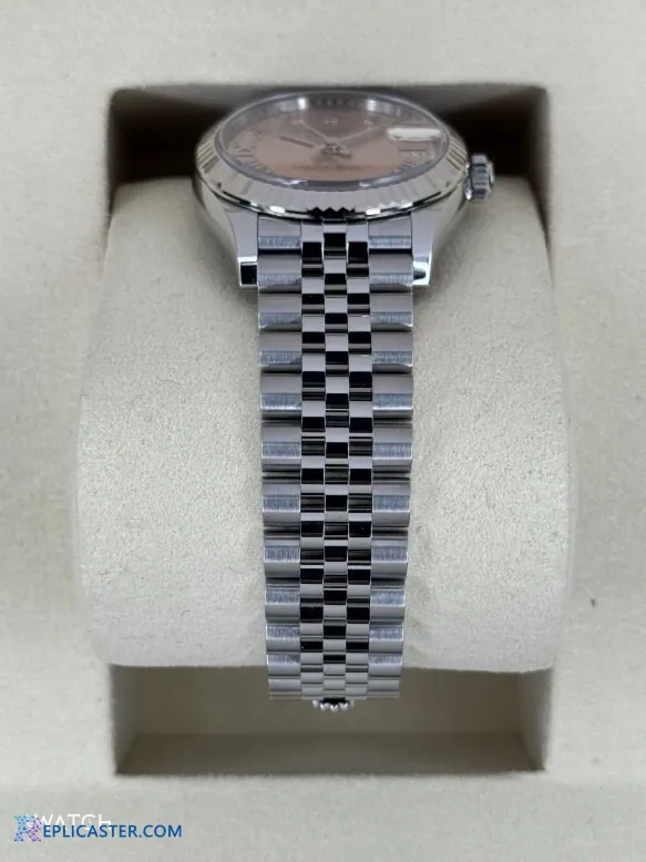 Datejust 31mm crown and case detail
