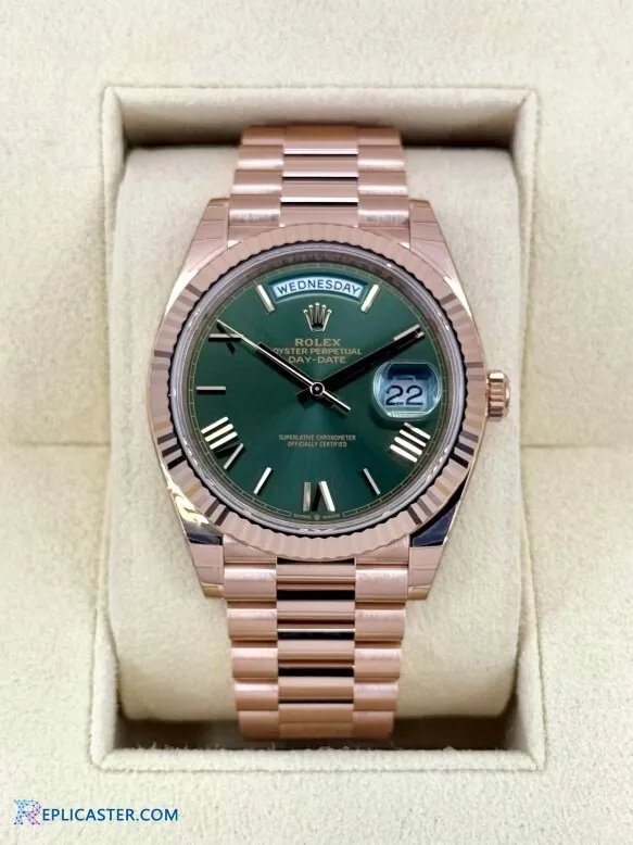 Rolex Day-Date 40mm - Watch & Box Set
